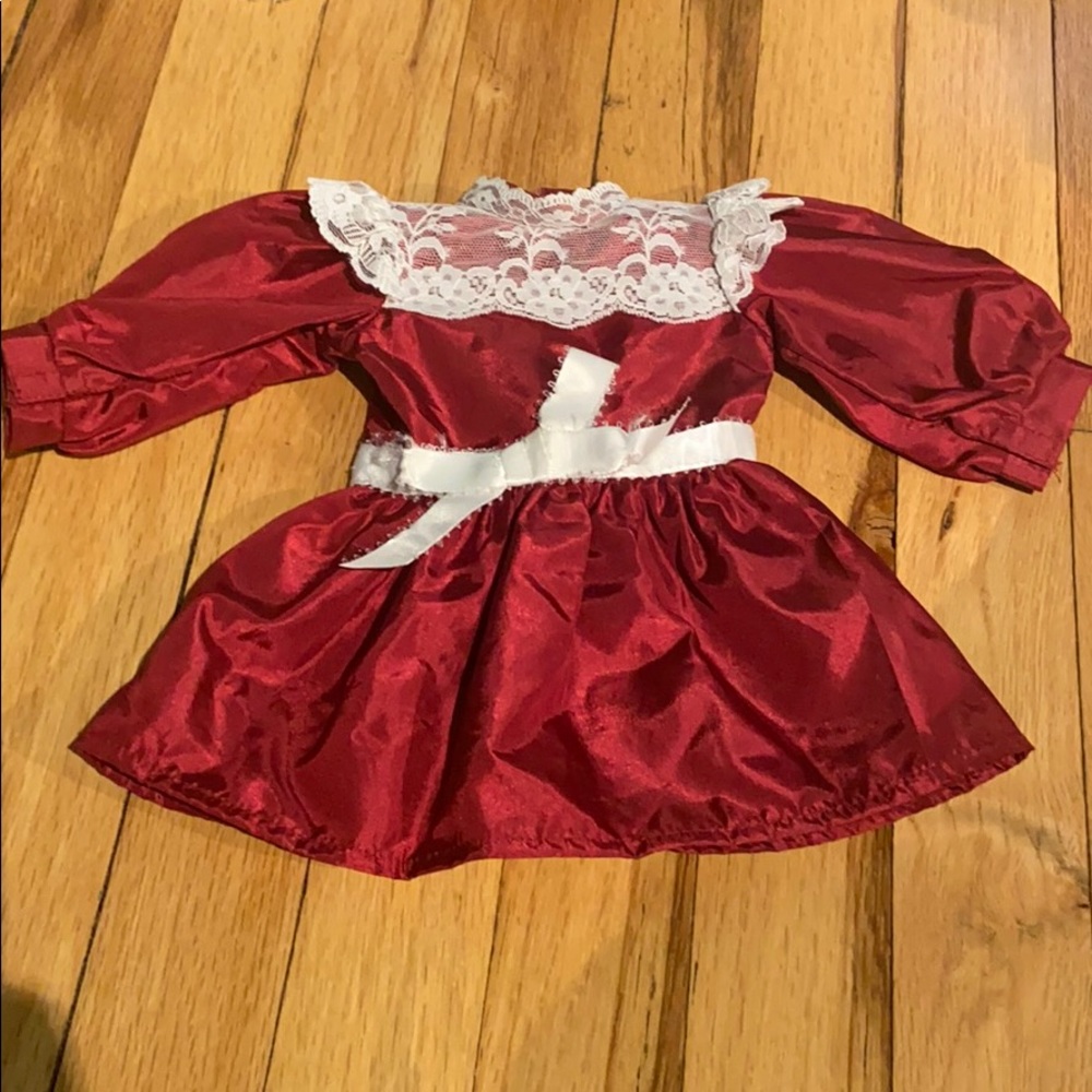 Samantha’s Holiday Dress